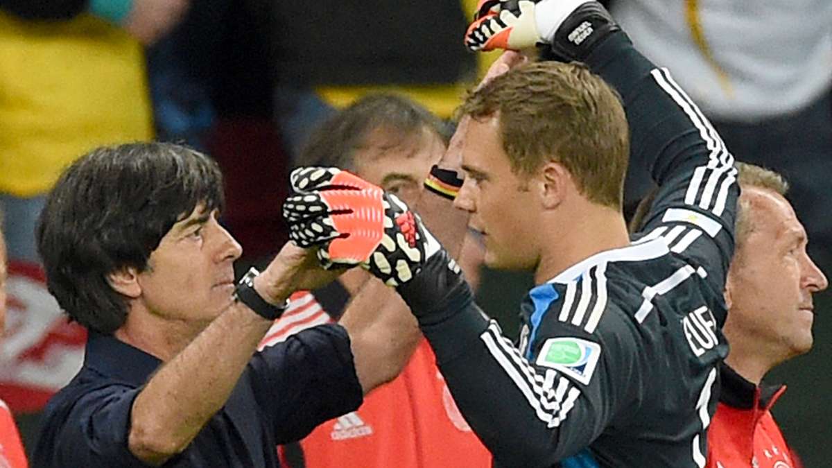 他的脚踝严 他的脚踝严